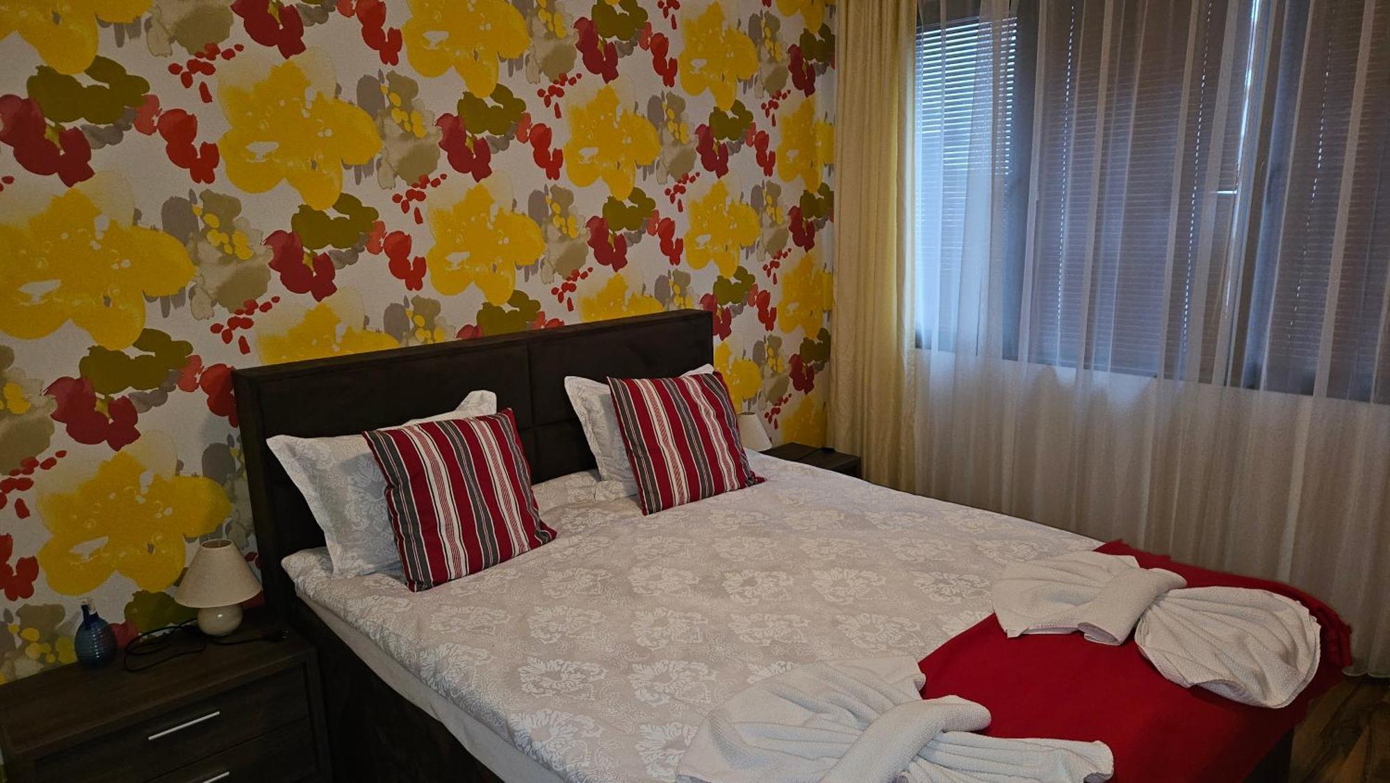 Ramada 2 Boutique Apartment Near Ski Road 반스코 외부 사진