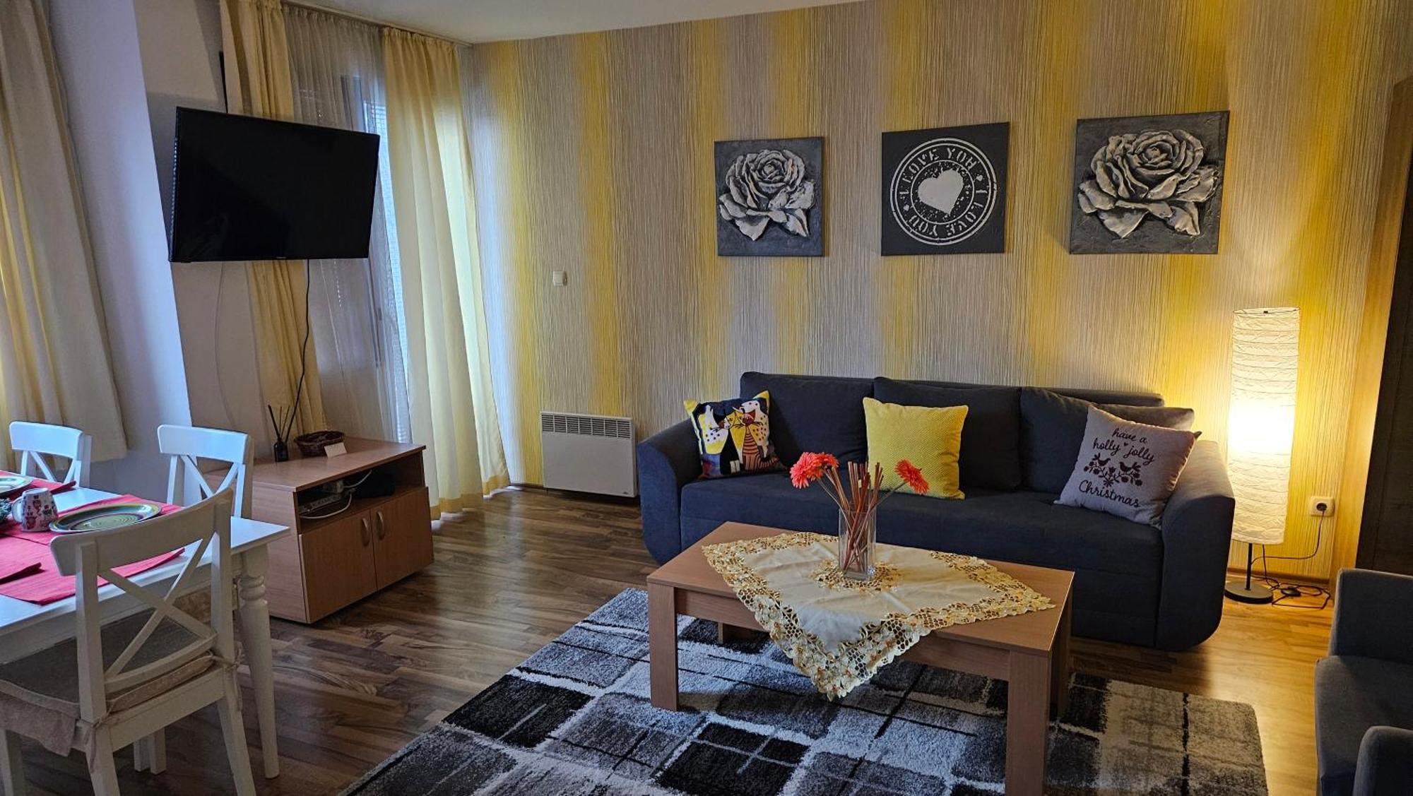 Ramada 2 Boutique Apartment Near Ski Road 반스코 외부 사진