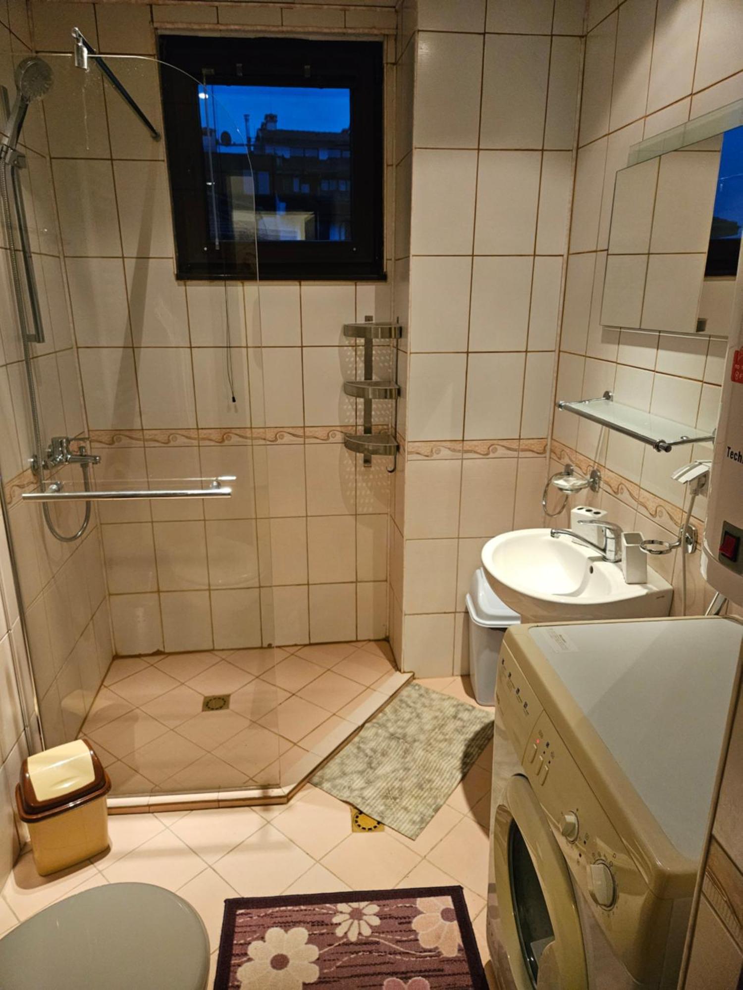Ramada 2 Boutique Apartment Near Ski Road 반스코 외부 사진