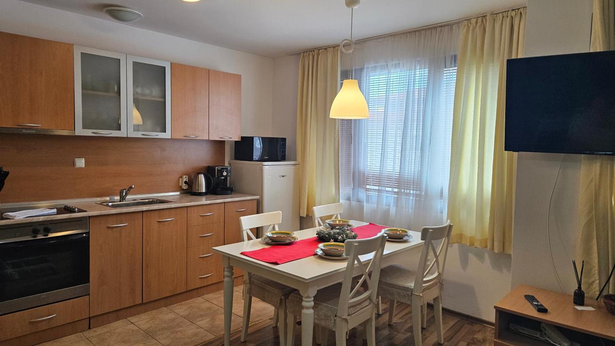 Ramada 2 Boutique Apartment Near Ski Road 반스코 외부 사진