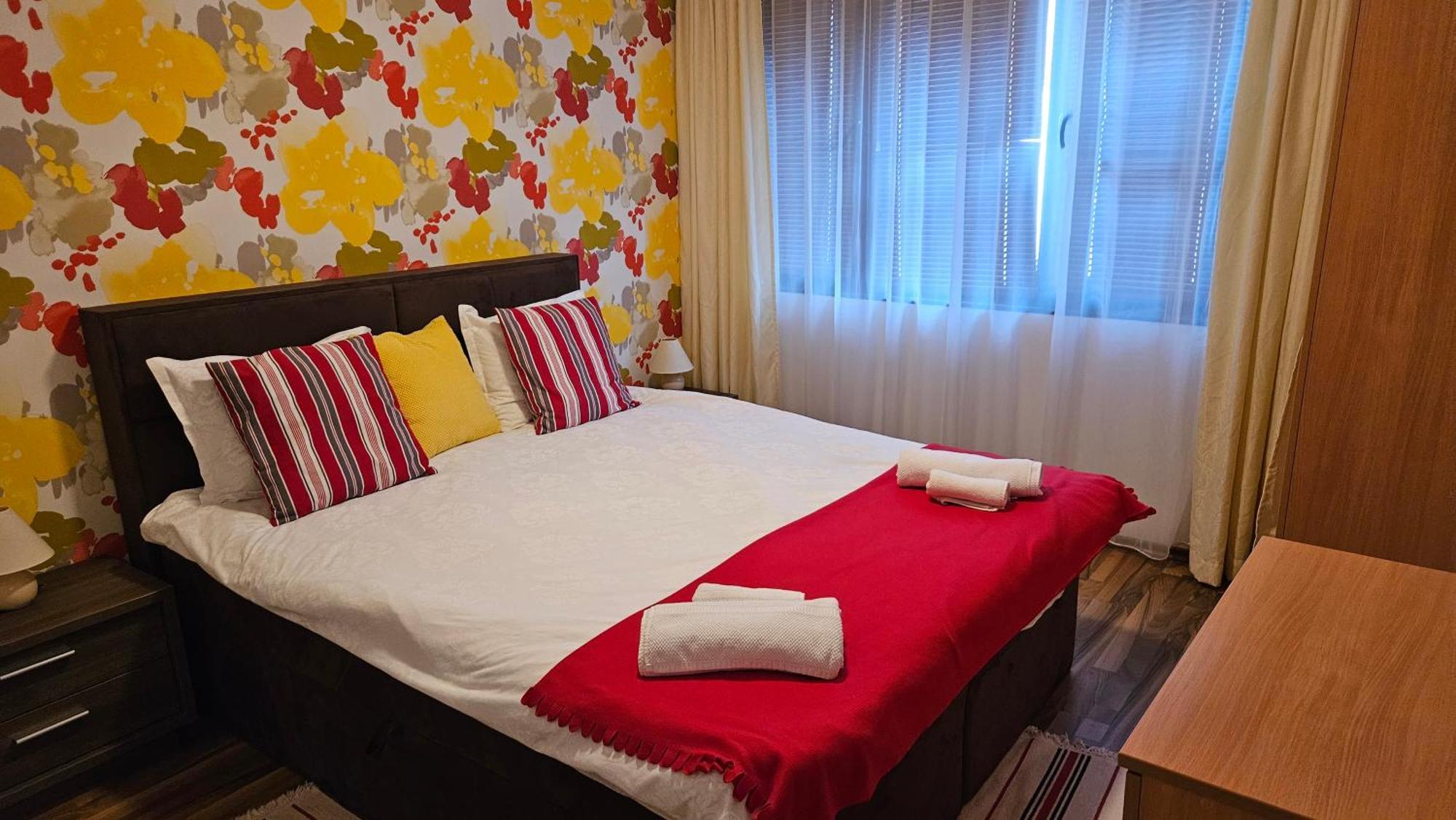 Ramada 2 Boutique Apartment Near Ski Road 반스코 외부 사진